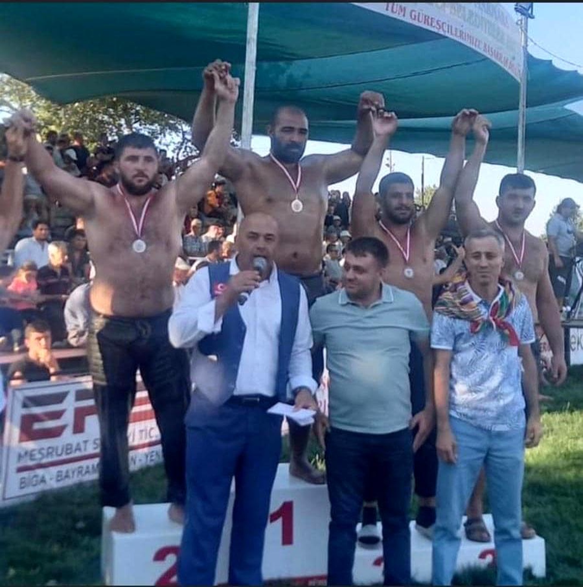 Kemer Belediye güreşçisi Balcı, Bayramiç\'ten madalya ile döndü