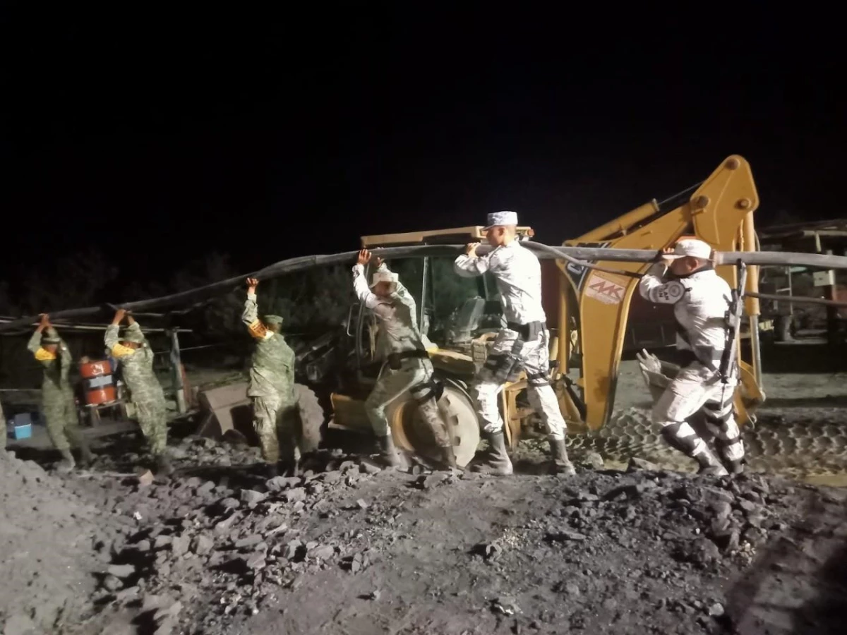 Meksika\'da maden kazası: 5 işçi kurtarıldı, 10 işçi mahsur kaldı