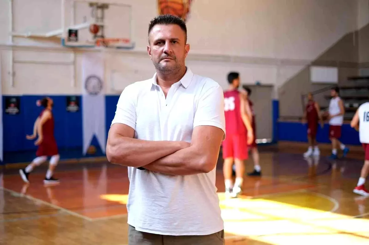 Nazilli Belediyespor Basketbol Takımı parkeye iniyor