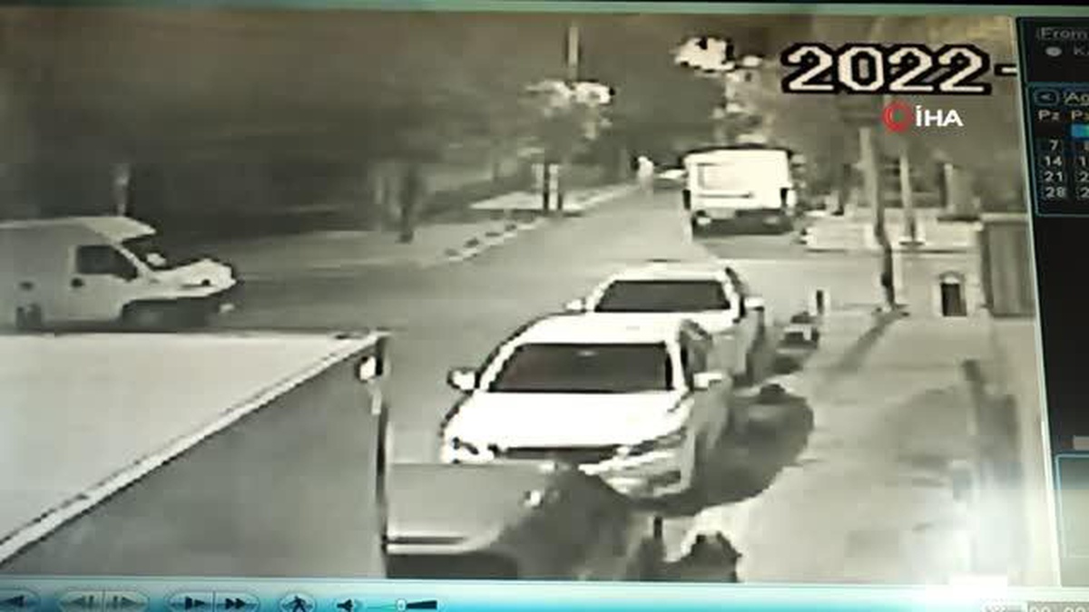 Sultangazi\'de kağıt toplayıcıları 10 bin TL değerinde bakır çubuk çaldı