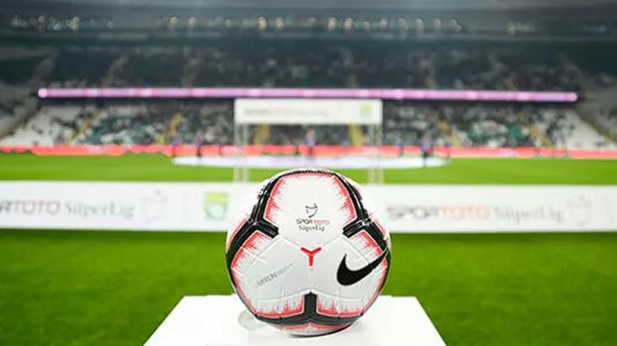 Taraftarların çağrısı karşılık buldu! Süper Lig\'in sosyal medya hesabı resmen açıldı