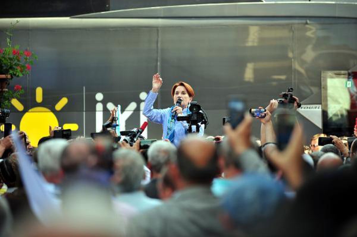 Akşener: Yeni siyaset anlayışını birlikte inşa edeceğiz (2)