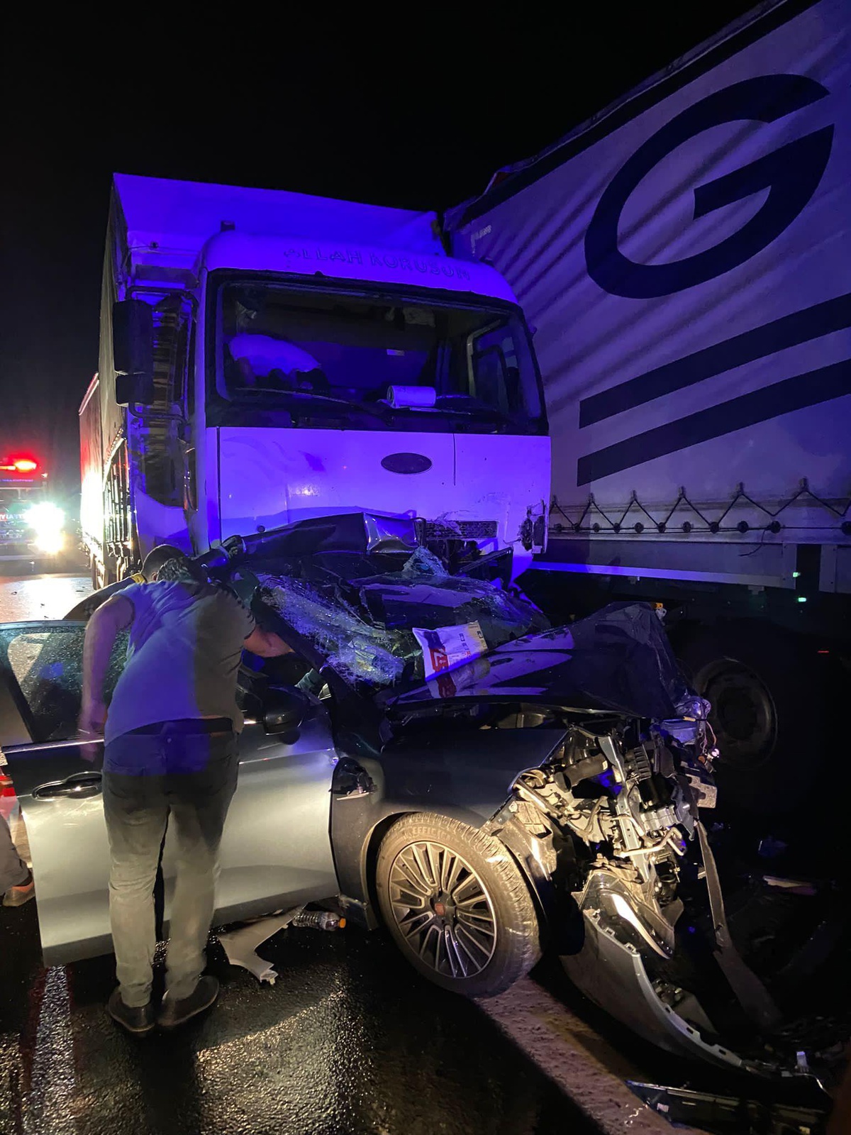 Anadolu Otoyolu\'ndaki trafik kazasında 3 kişi yaşamını yitirdi
