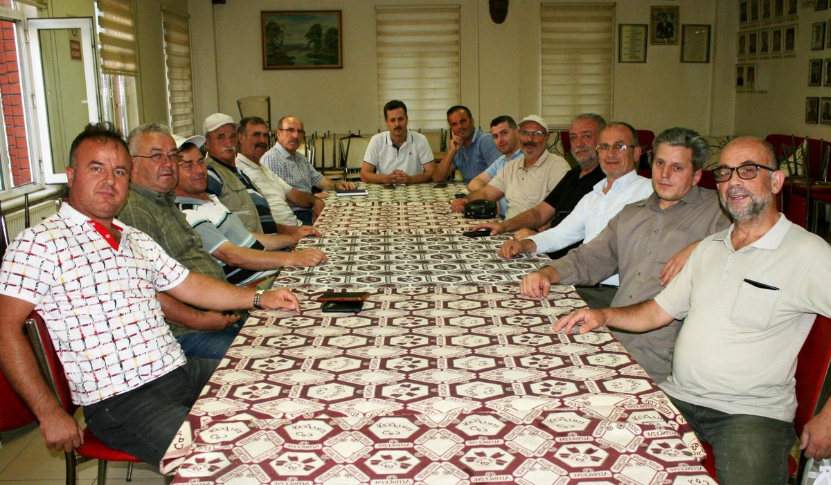 Bozüyük\'te arı yetiştiricileri bir araya geldi