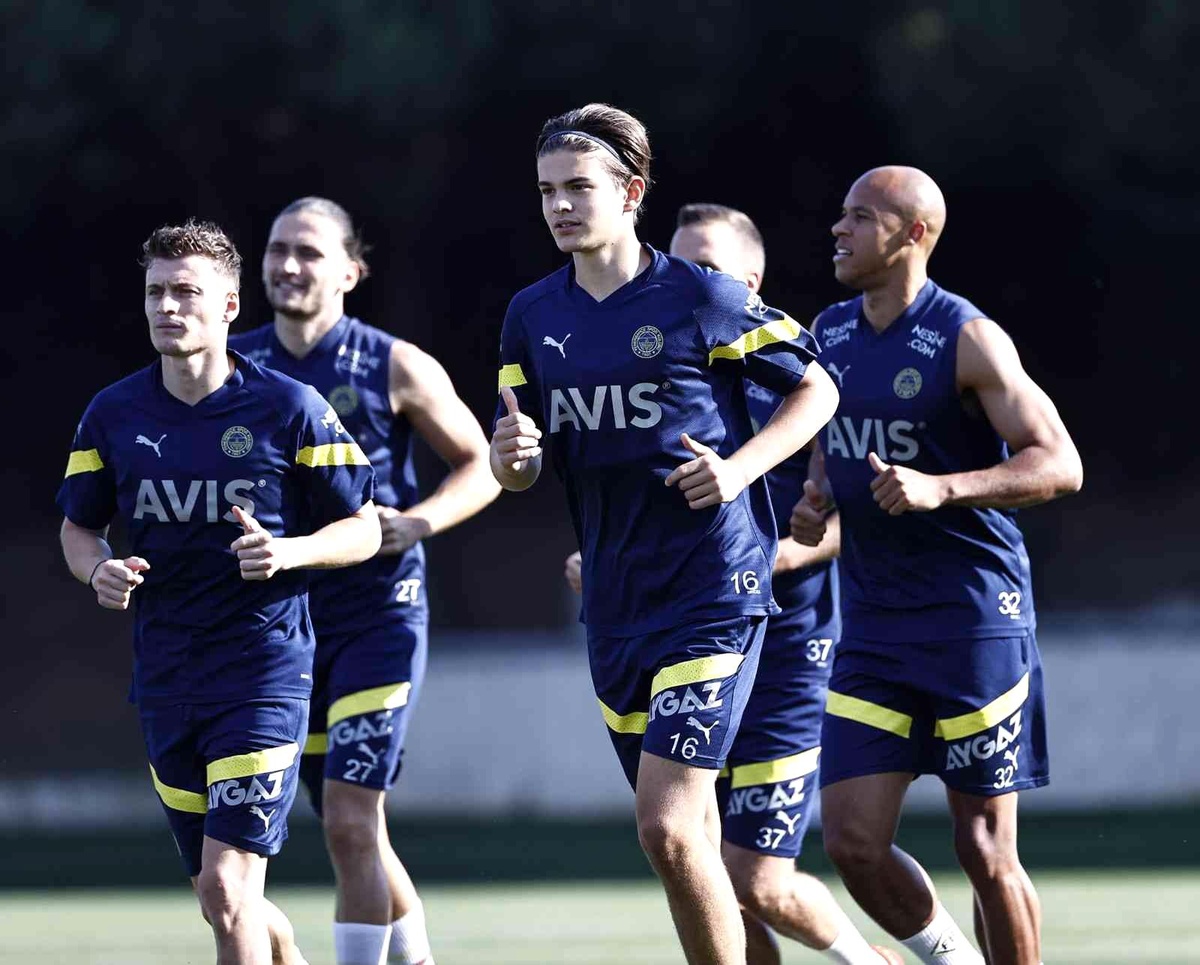 Fenerbahçe, Ümraniyespor maçı hazırlıklarına başladı