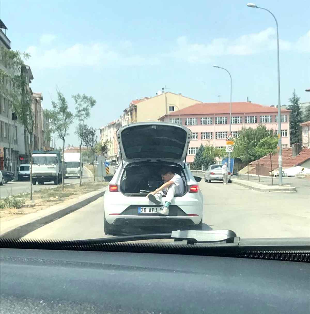 Gencin bagajda ki tehlikeli yolculuğu