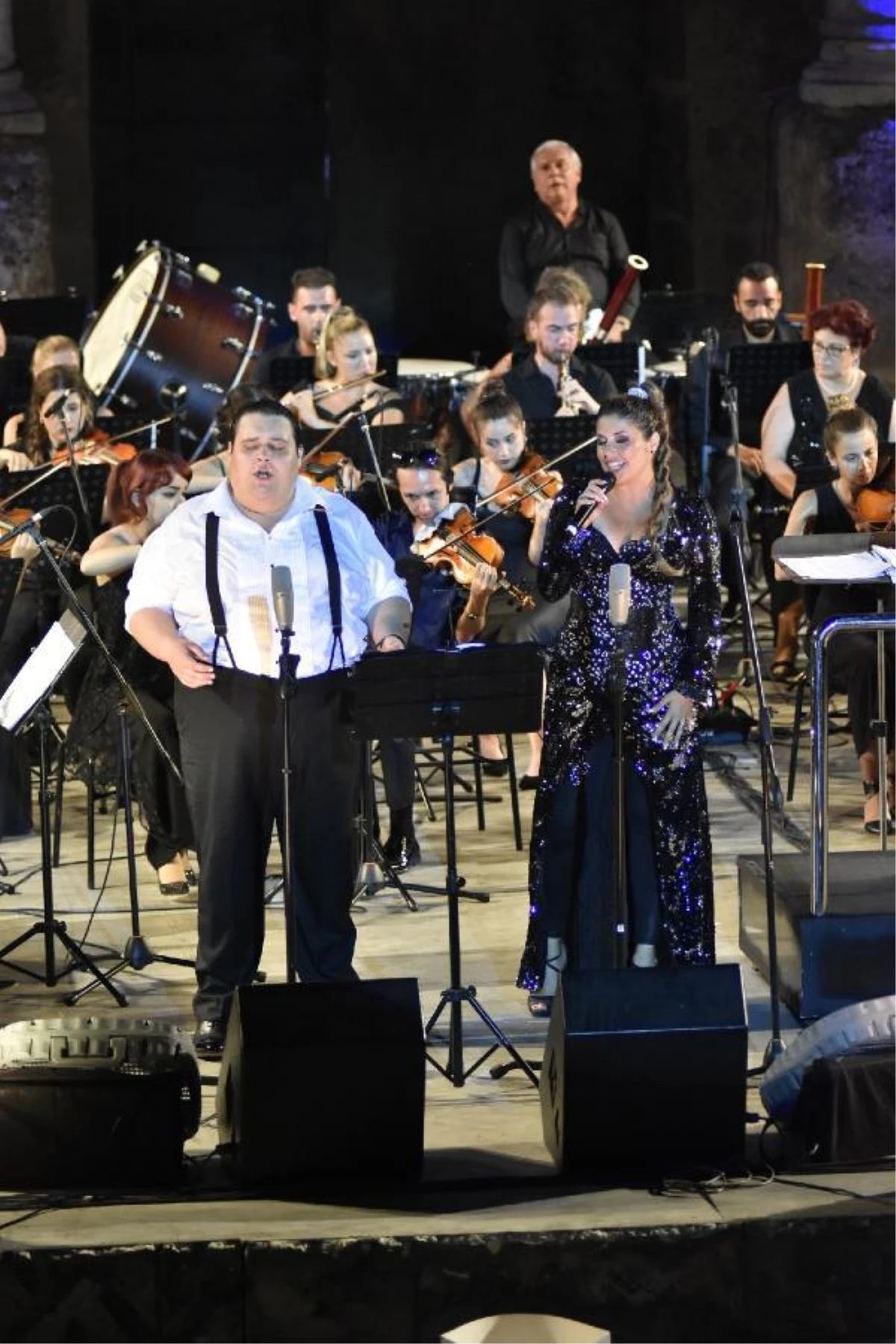 Limak Filarmoni Orkestrası\'ndan Sokak Hayvanları yararına Aspendos\'ta konser
