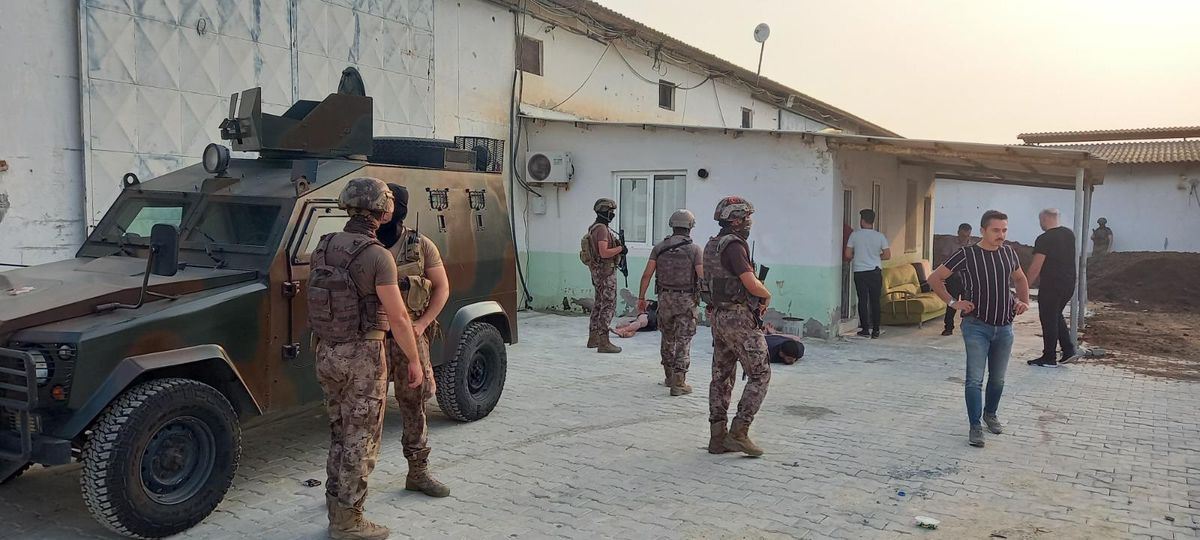 Mersin\'de eylem hazırlığındayken yakalanan 2 PKK\'lı terörist tutuklandı