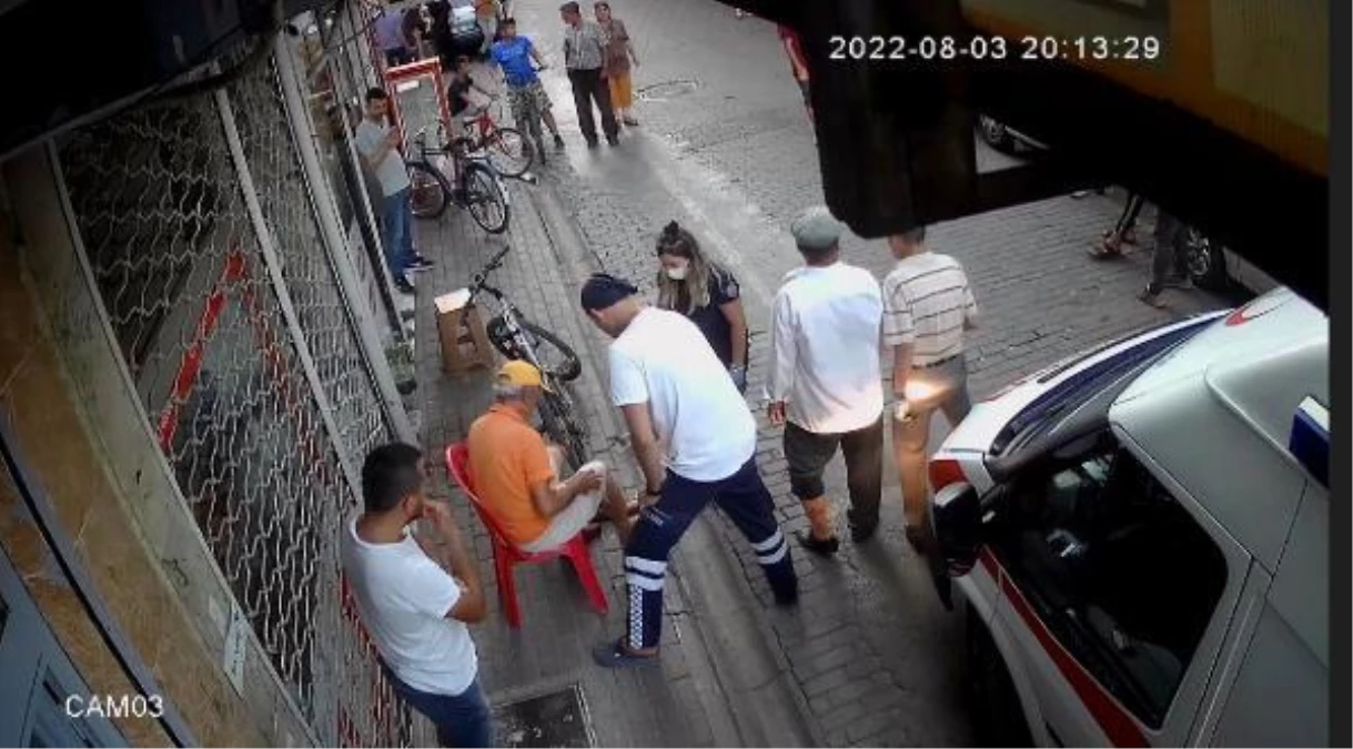 Sokak köpekleri bisikletlilere saldırdı; o anlar kamerada