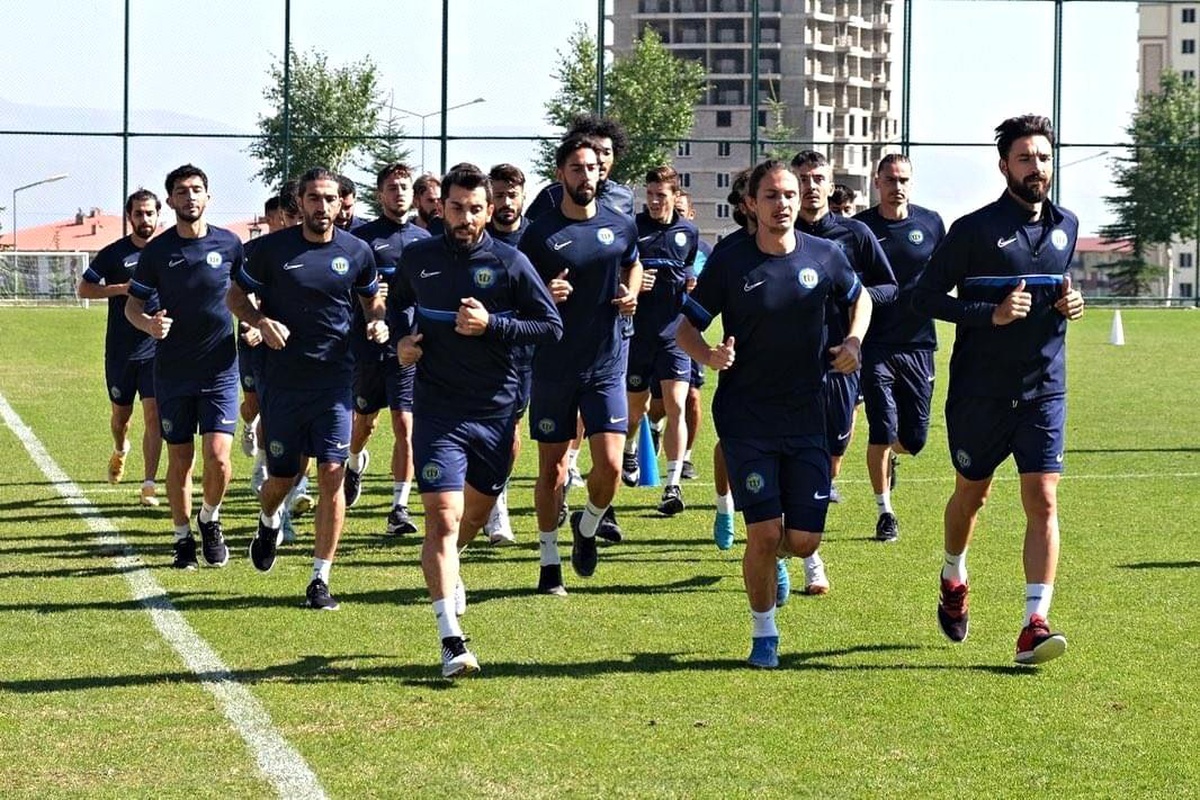 Tarsus İdman Yurdu Genel Sekreteri Duman: "İyi bir kamp dönemi geçiyoruz"