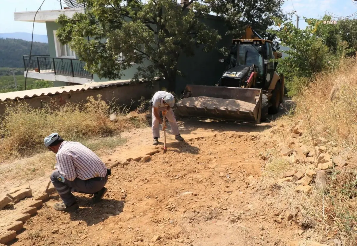 Turgutlu Belediyesi Ekiplerinden 20 Farklı Noktada Eş Zamanlı Çalışma