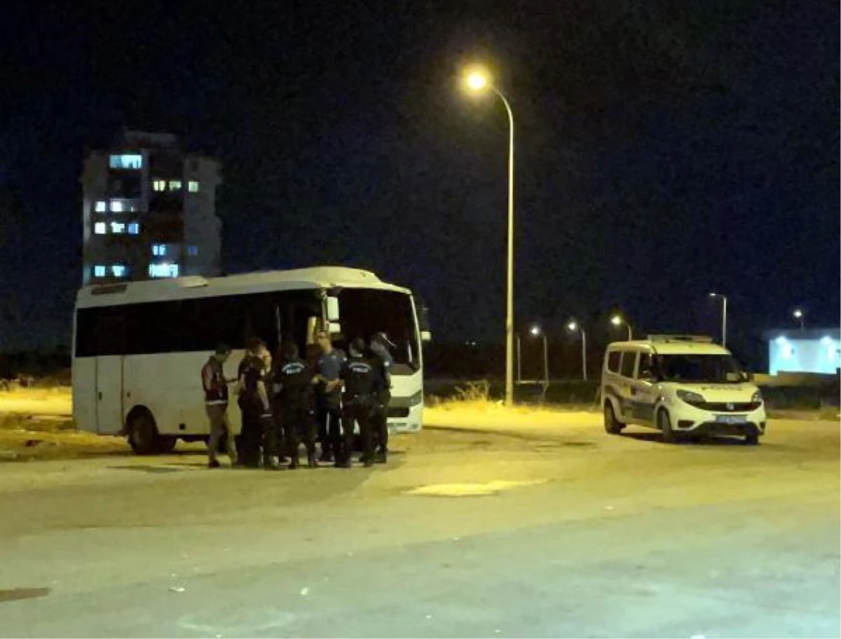 3 gün önce öldürülen büfecinin taziyesine silahlı saldırı: 1 yaralı