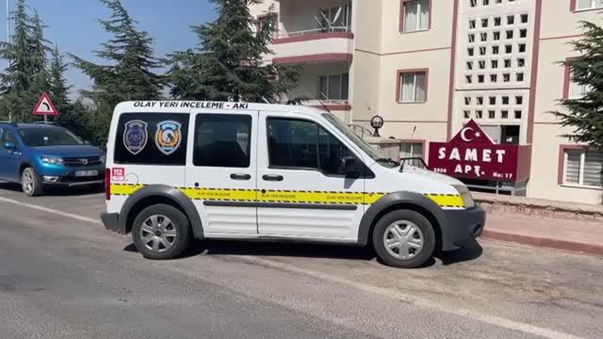 Kayseri\'de 6. kattaki evin penceresinden düşen kişi öldü