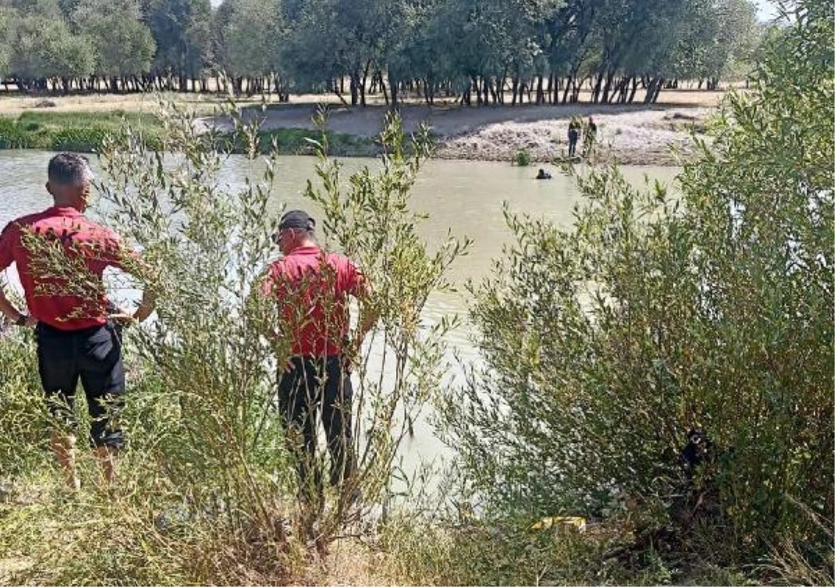Aras Nehri\'nde çocuğunu kurtarıp, kendisi boğuldu