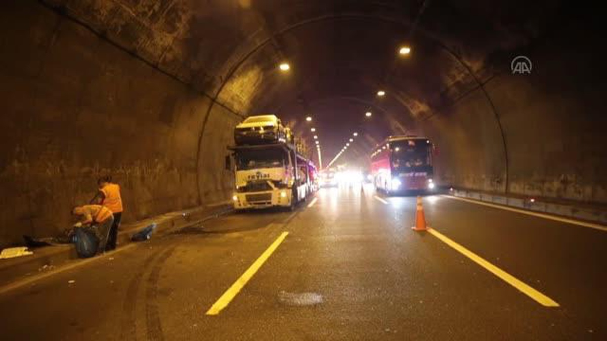 Bolu Dağı Tüneli\'nde zincirleme trafik kazası meydana geldi