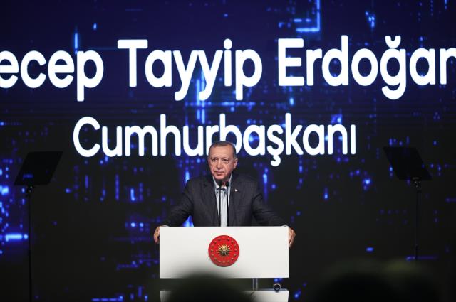 Cumhurbaşkanı Erdoğan: Süper güç ülkeler İHA konusunda bizimle yatırıma girmek istiyorlar