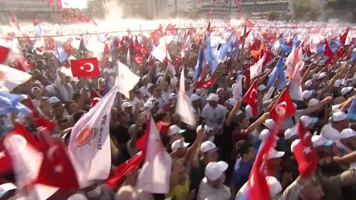Cumhurbaşkanı Erdoğan: "Yer ile yeksan olan Kocaeli\'yi yeniden ayağa kaldırdık"