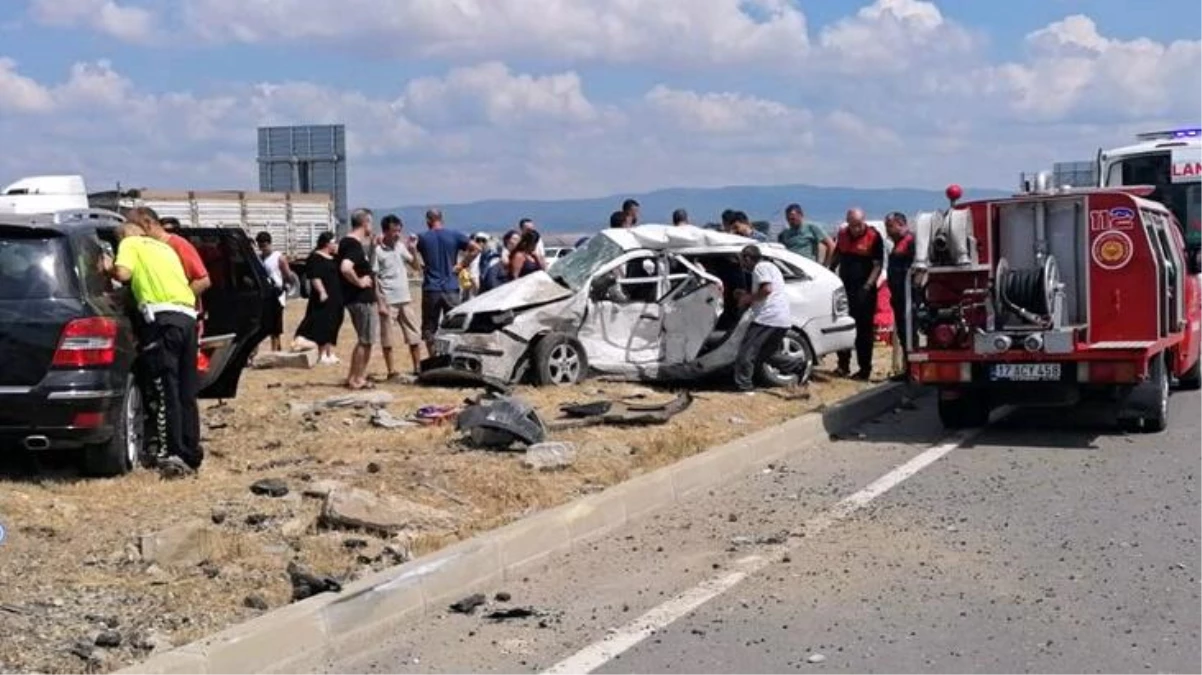 Yürek yakan kaza! Anne-baba hayatını kaybetti, 3 çocuk öksüz kaldı