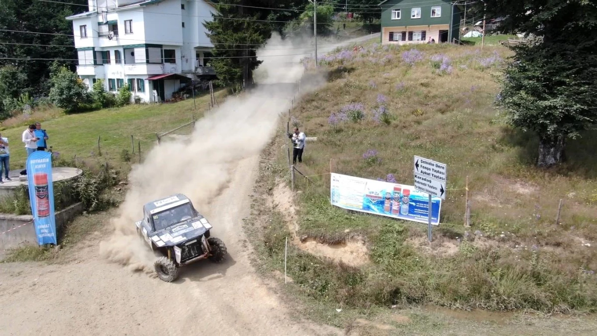 Karadeniz yaylalarının zorlu ve sisli coğrafyasında Off-Road yarışları nefes kesti