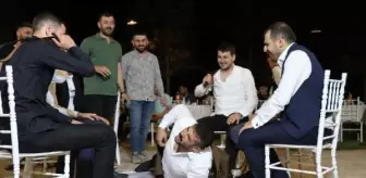 Kısır gecesinde arkadaşları, damat ve sağdıcı güle oynaya dövdüler