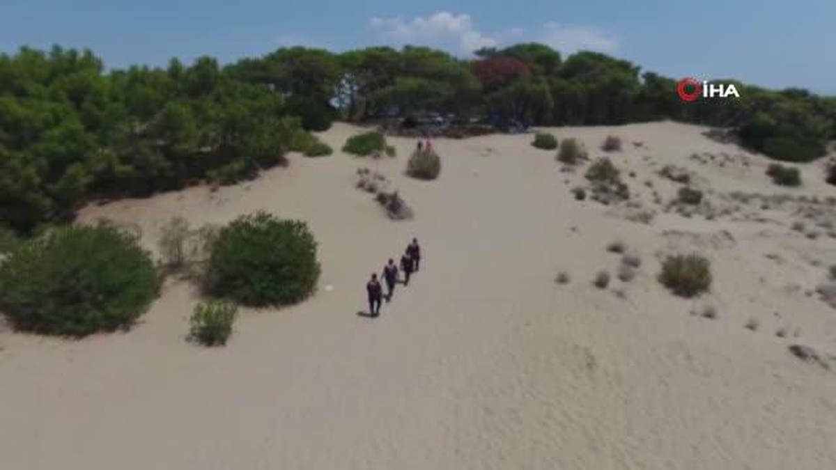 Kumlarının çalınmasıyla gündeme gelen Patara\'da jandarma kuş uçurtmuyor