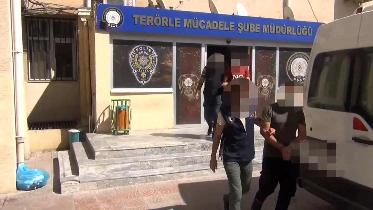 Şanlıurfa\'da terör operasyonu: 2 tutuklama