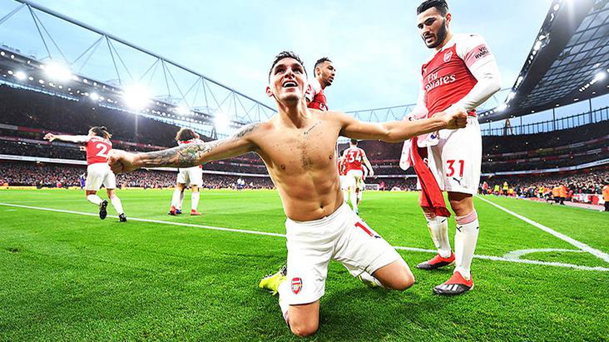 Galatasaray, Lucas Torreira transferi için görüşmelerin başladığını KAP\'a bildirdi