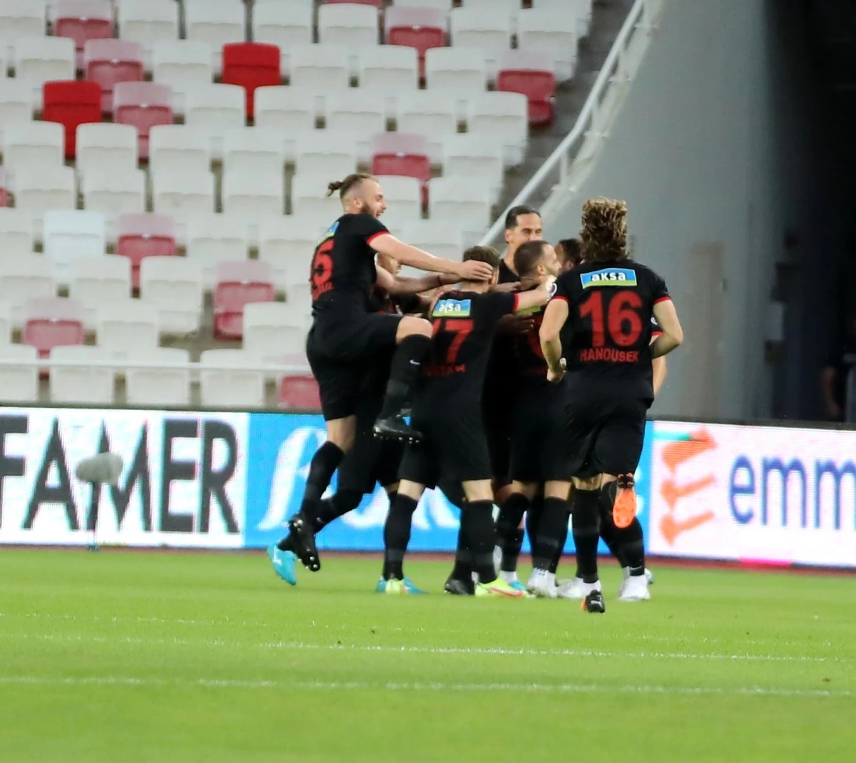 Spor Toto Süper Lig: D.G. Sivasspor: 0 Gaziantep FK: 1 (İlk yarı)