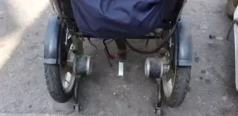 Adana'da tekerlekli sandalyesinin aküsü çalınan engelliye esnaf yardım etti