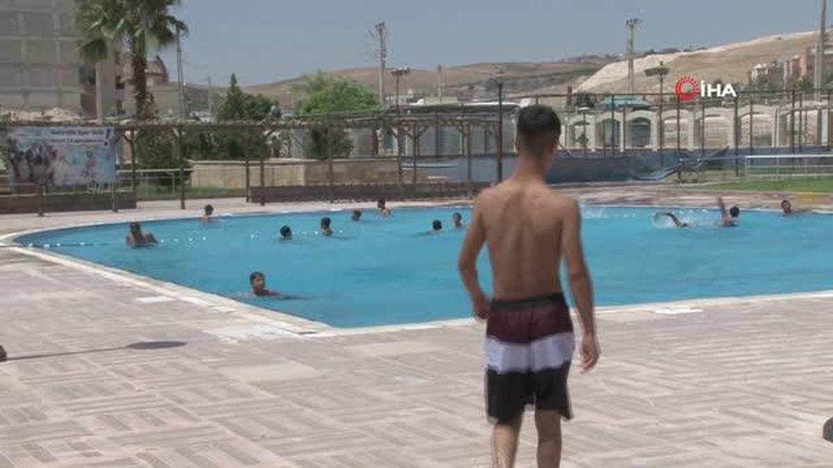 Şanlıurfa\'da sıcak hava bunaltıyor