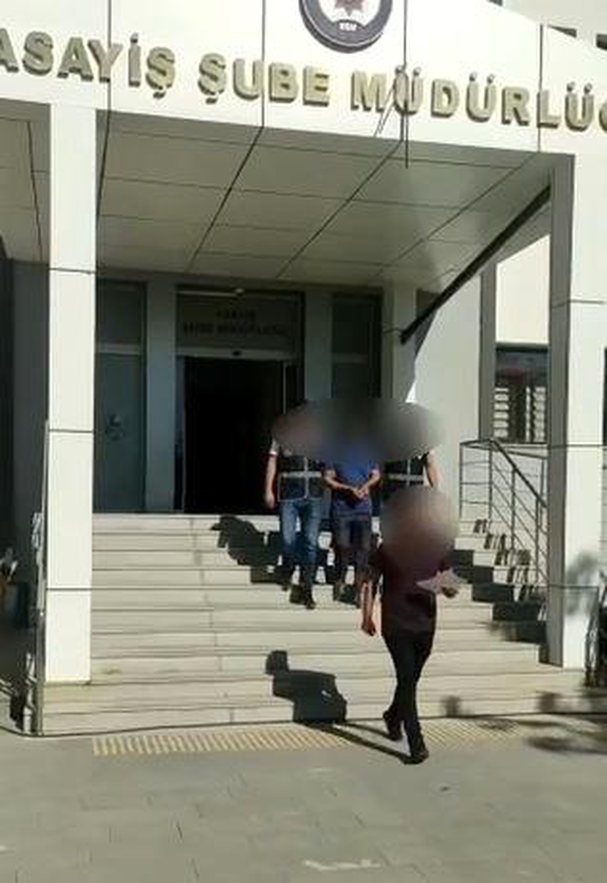 Van\'da hapis cezası bulunan 2 kişi tutuklandı