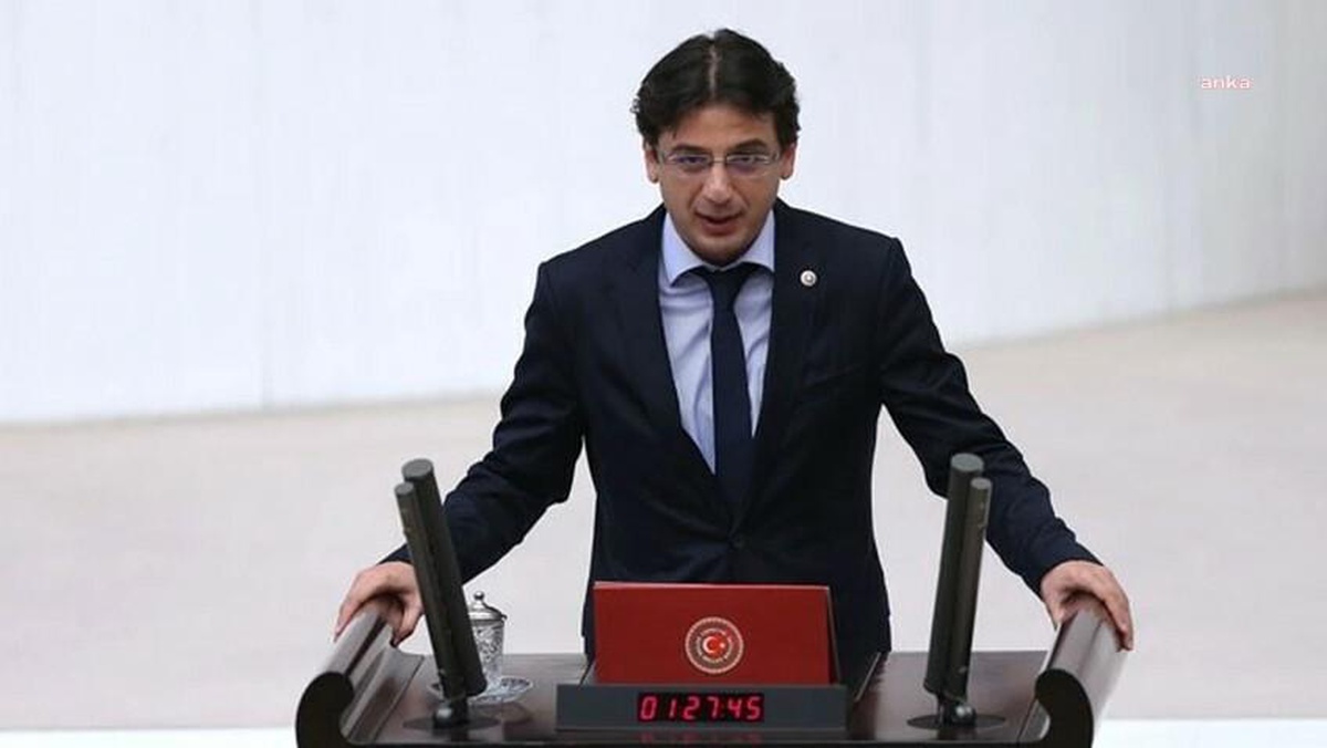 Yunus Emre: "Hükümet Bulgaristan Sınır Kapısında Günlerdir Bekletilen Vatandaşlarımızın Feryadını Duymalı, Derhal Çözüm Bulmalıdır"