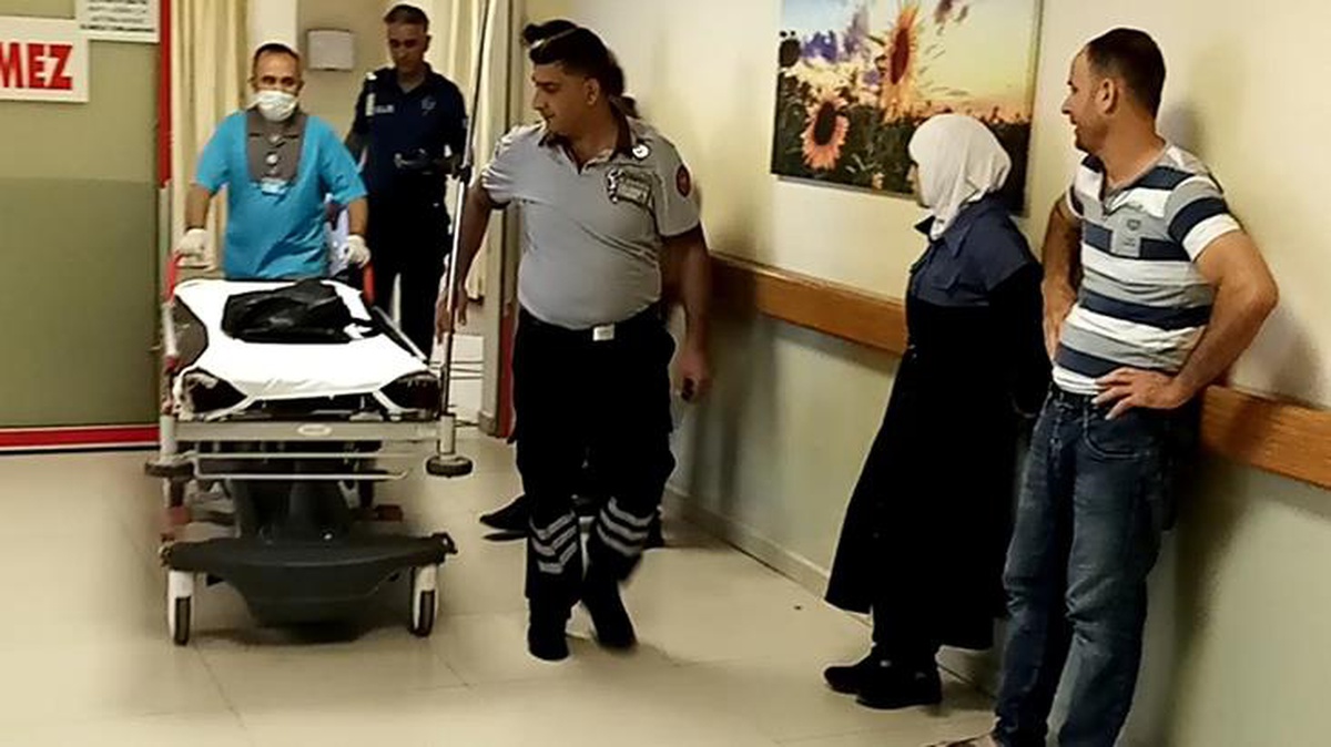 Annesinin emzirerek beşiğine yatırdığı 2 günlük bebek yaşamını yitirdi