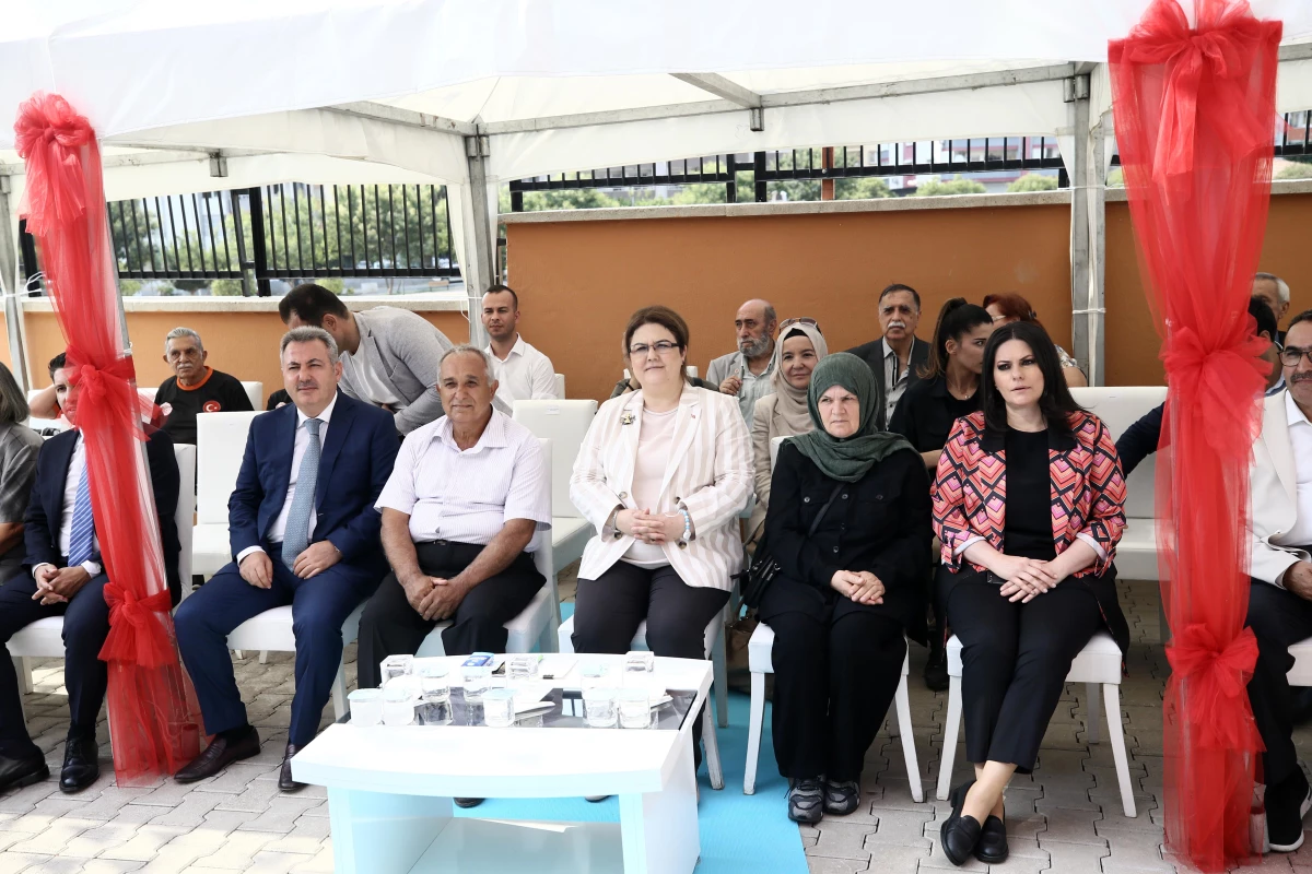 Aile ve Sosyal Hizmetler Bakanı Yanık, Adana\'da huzurevi açılışında konuştu Açıklaması