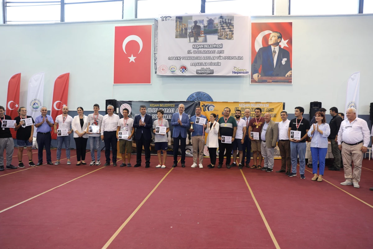 AK Parti\'li Kurtulmuş, Uluslararası Açık Satranç Turnuvası ödül törenine katıldı Açıklaması