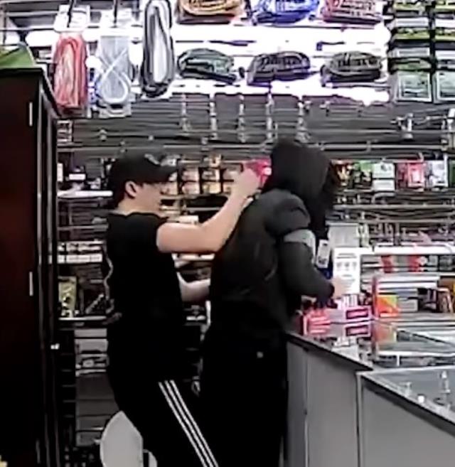 Hırsızlık için girdiği dükkandaki son sözü 'öldüm' oldu Hırsızlık için girdiği dükkandaki son sözü 'öldüm' oldu