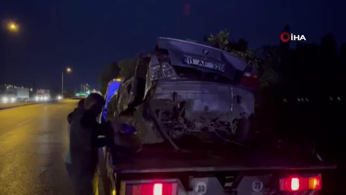 İçerisinde 4 gencin bulunduğu otomobil şarampole girdi: 2 ölü