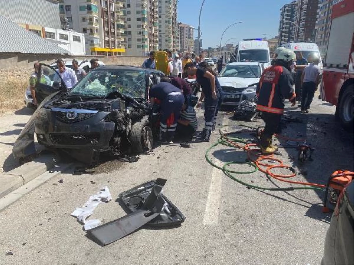 Malatya\'da 4 otomobilli zincirleme kaza: 9 yaralı