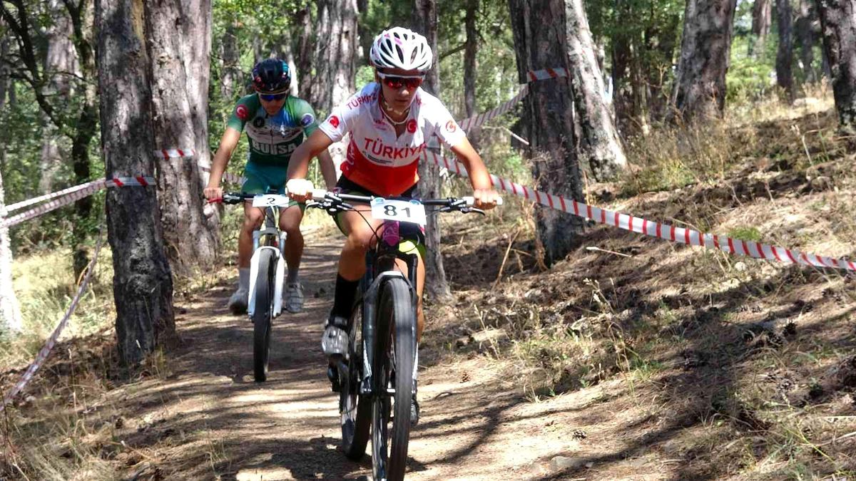 Pedallar Türkiye\'nin ilk milli parkında döndü