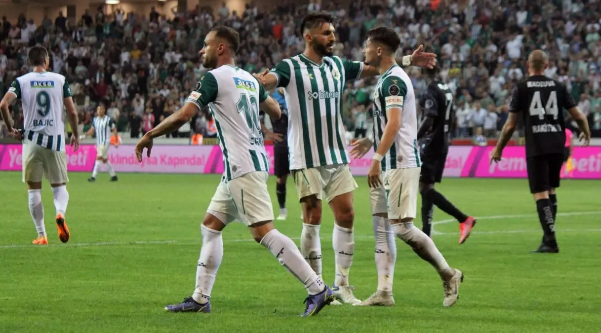 Süper Lig: Giresunspor: 0 Adana Demirspor: 2 (İlk yarı)