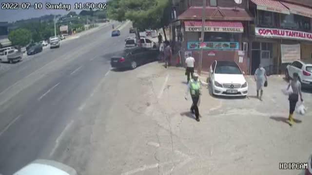 Mersin\'de 2 kişinin öldüğü kazaya karışan aracın sürücüsü tutuklandı