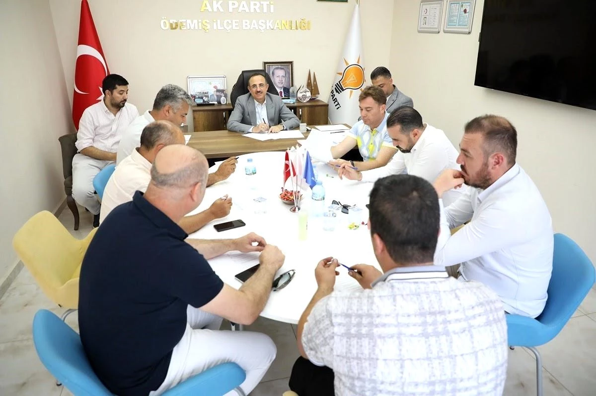 AK Parti İzmir\'den 120 bine yakın ziyaret