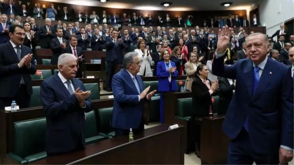 AK Parti kararsızları kazanma peşinde! Ücretli ve emeklileri rahatlatacak hamleler gelebilir