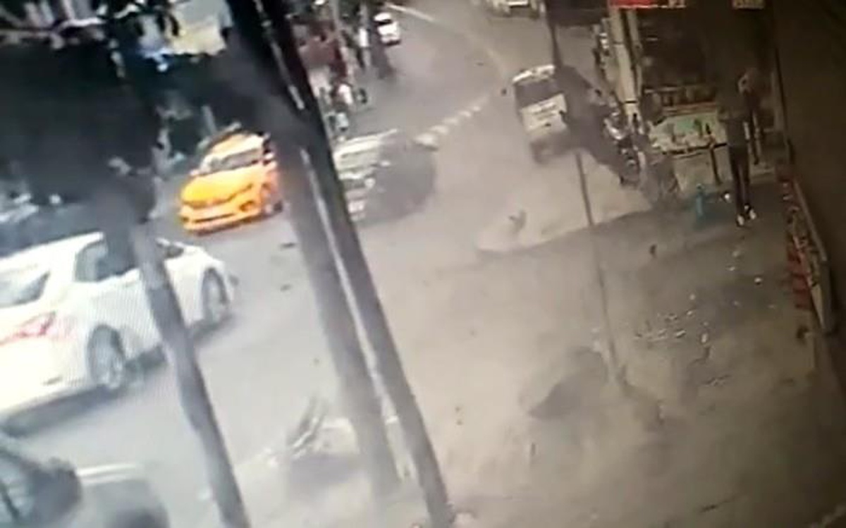 Bağcılar\'da balkon çökmesiyle hayatını kaybeden işçinin son anları kamerada