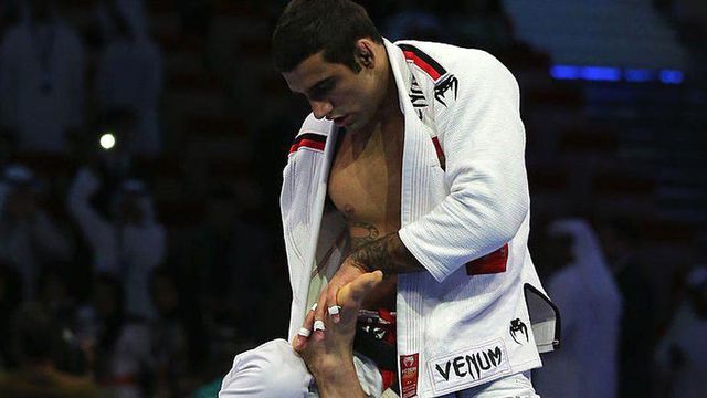 Brezilyalı Jiu Jitsu efsanesi Leandro Lo gece kulübünde başından vurularak öldürüldü Brezilyalı Jiu Jitsu efsanesi Leandro Lo gece kulübünde başından vurularak öldürüldü