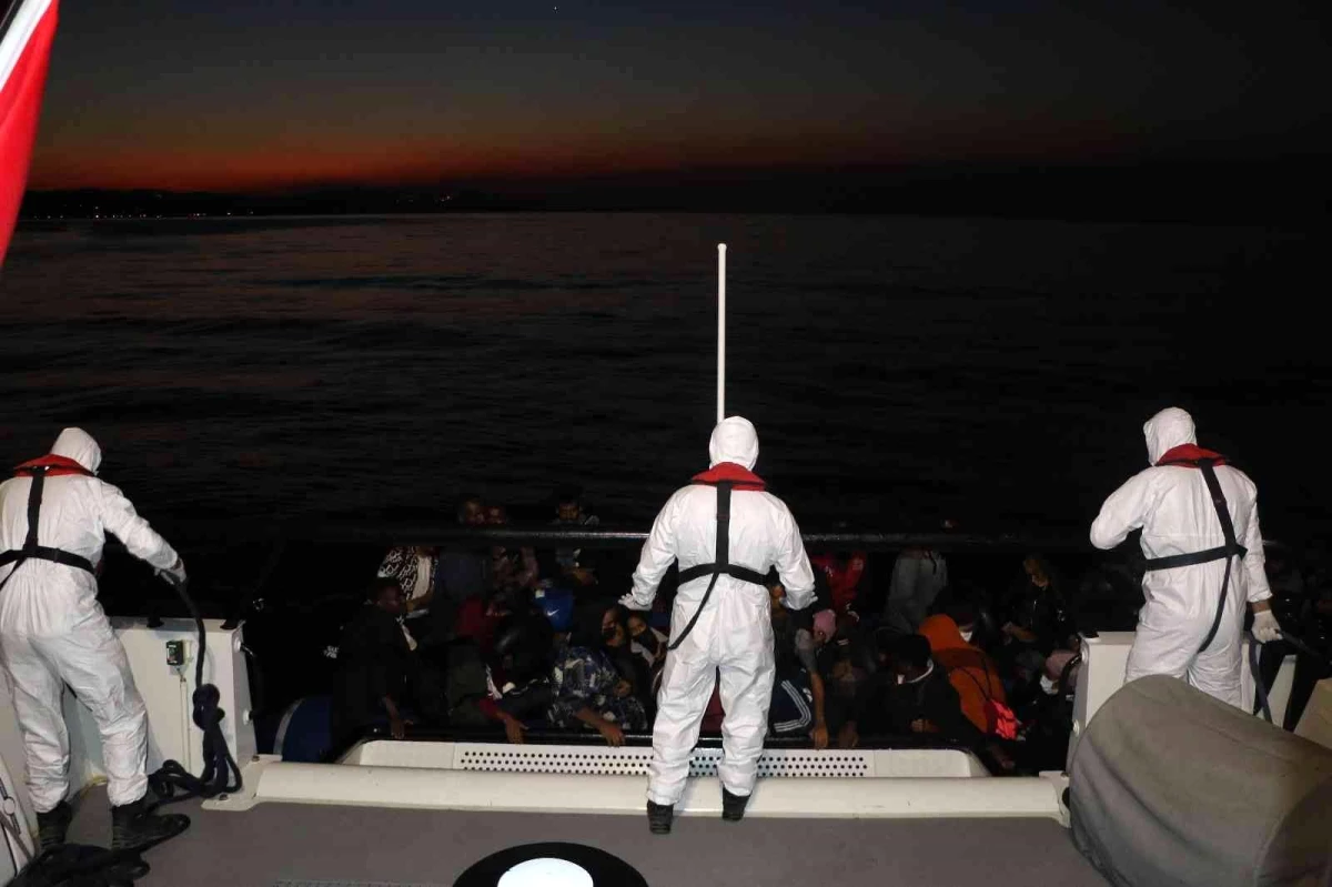 Çanakkale açıklarında 46 düzensiz göçmen yakalandı