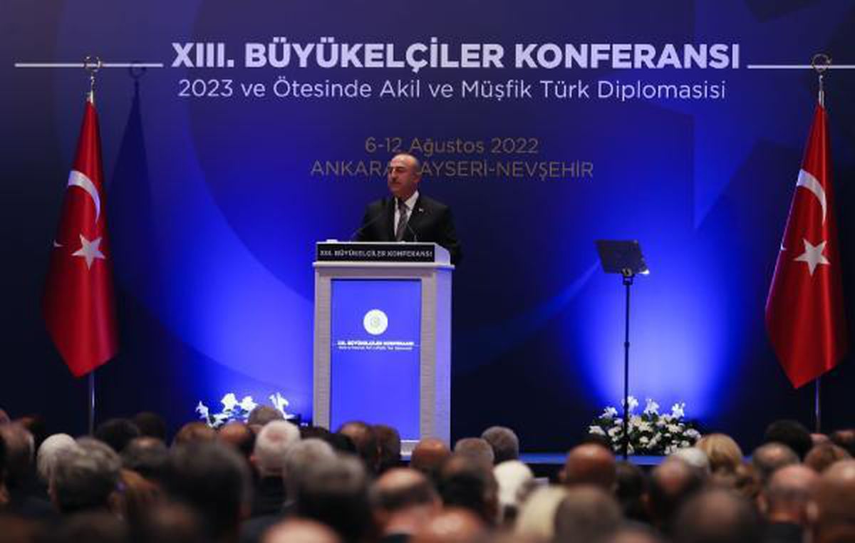 Çavuşoğlu: Ermenistan\'ı provokasyonlara girmemesi konusunda uyarıyoruz (2)
