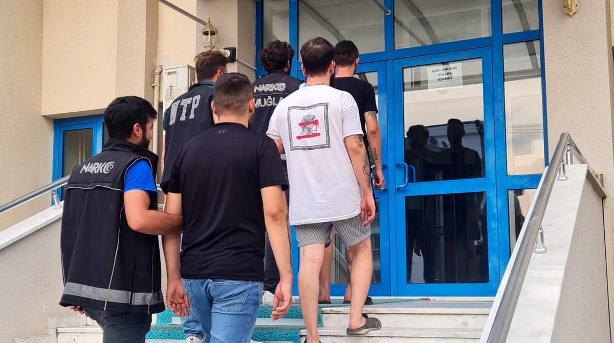 Dalaman\'da zehir taciri 3 şüpheli tutuklandı
