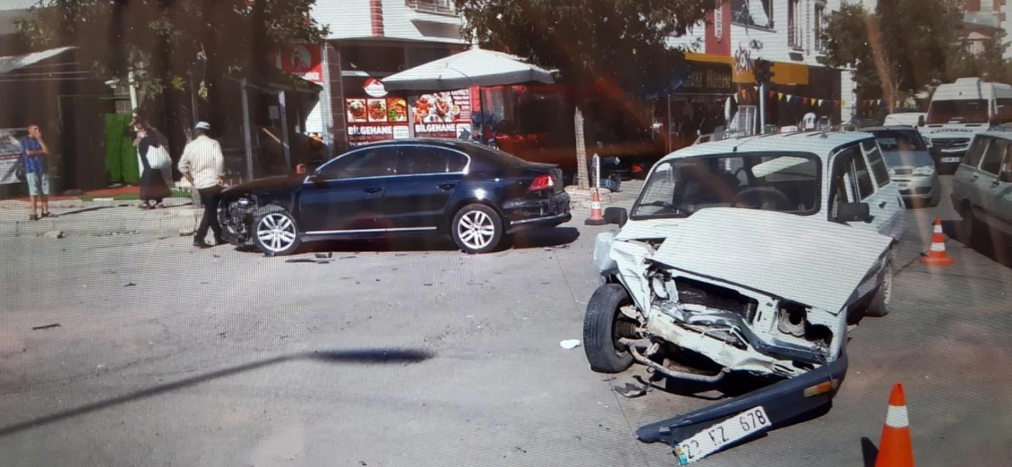 Elazığ\'da trafik kazası: 2 yaralı