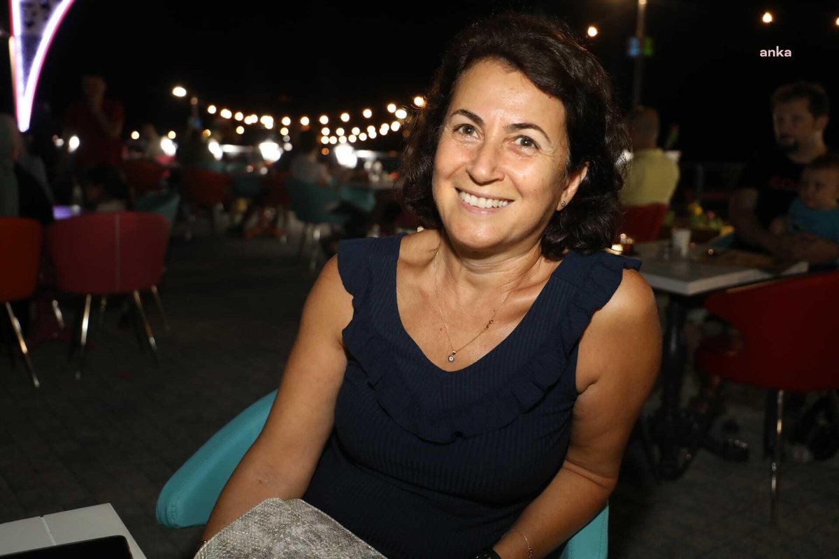 İzmitli Vatandaşlar Lavanta Bahçesi ve Gülümse Kafe Lavanta\'yı Beğendi